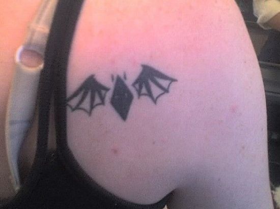 Pieni Bat Tattoo Design