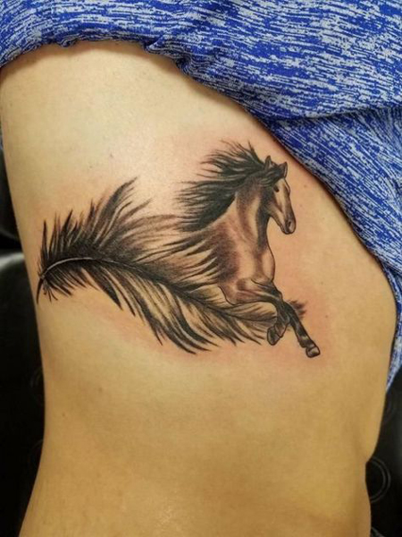 Εκφραστικές ιδέες τατουάζ αλόγων με φτερά