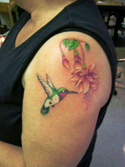 Τατουάζ κολιμπρί Upper Arm