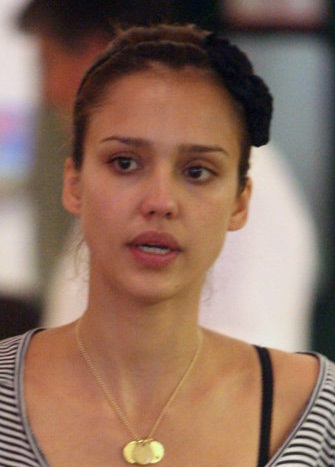 Jessica Alba ilman meikkiä 6