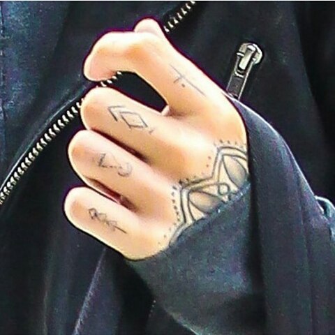 Σχέδια τατουάζ Zayn's Foot Tattoo