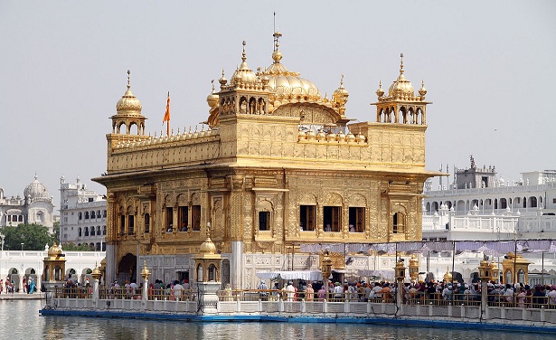 Golden-Temple-harmandir-sahib_tourist-places-in-amritsar