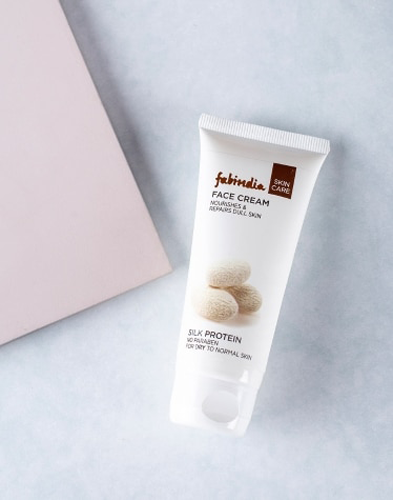 Fab India Silk Protein ravitseva voide