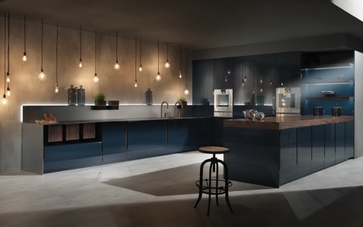 tårta-tillverkare-europa-märken-extravagant-modern-design-bensin-blå-binova
