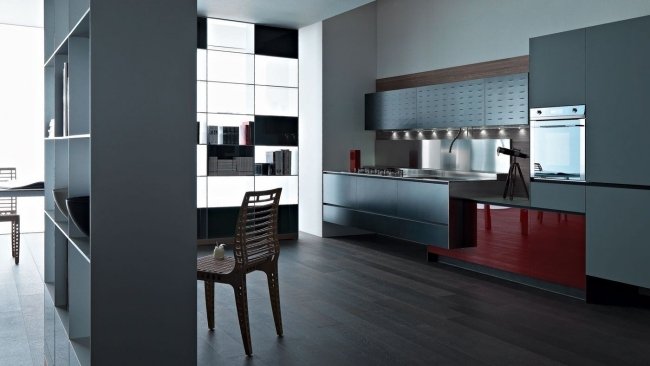 Valcucine kök mattgrå högblank röd accent