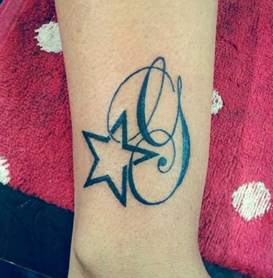 Μαγευτικό G Letter Tattoo With A Star