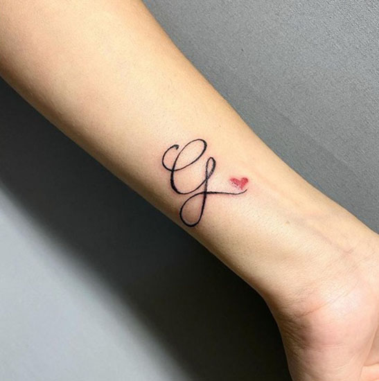 Πανέμορφο τατουάζ G Letter
