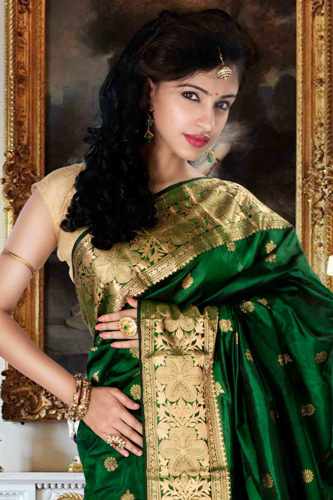 Το Green Pure Silk Saree