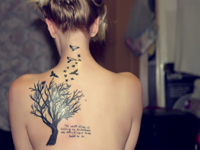 Paras puu -tatuointimalli merkityksineen