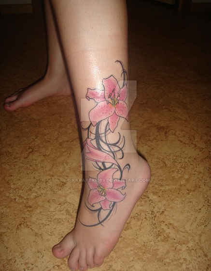 Τατουάζ Lily Leg
