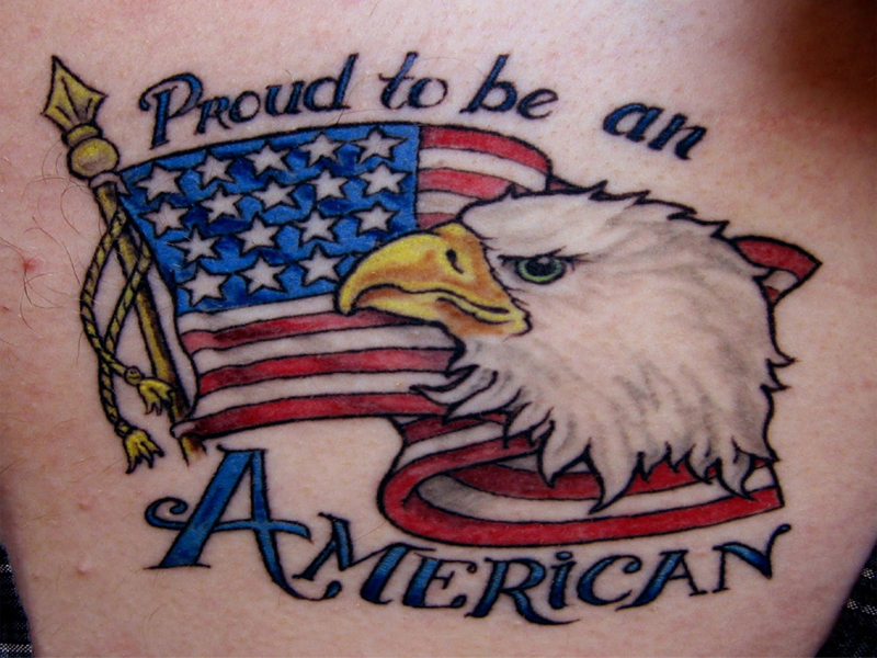 Rakkaat isänmaalliset tatuoinnit miehille
