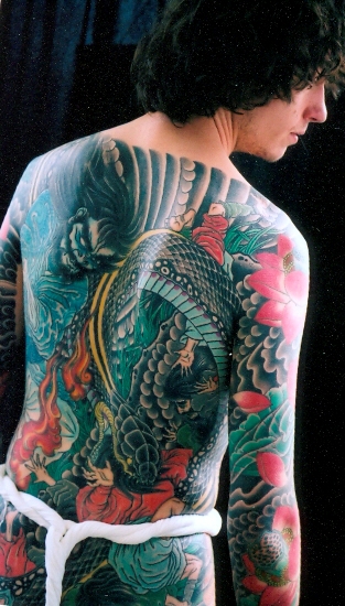 Δημιουργικό ασιατικό τατουάζ