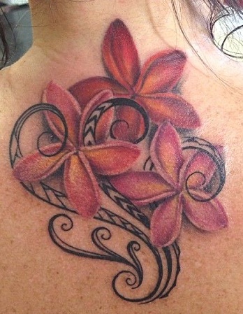 Tribal Flower Tattoo punaisena