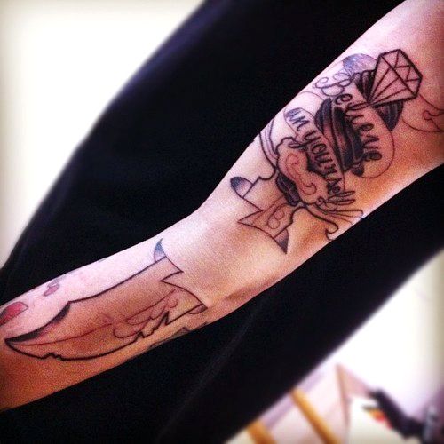 μαχαίρι-τατουάζ-σχέδια
