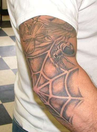 Τατουάζ αγκώνα αράχνης ιστού