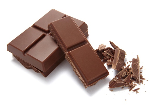 Ποια τρόφιμα προκαλούν σπυράκια Chocolate Bar Wweet Desseret Sugar Food