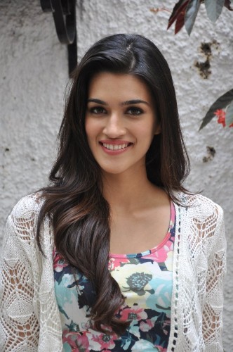 Kriti Sanon ilman meikkiä 9