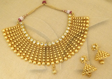 kundan-jewelery-designs-gold-kundan-jewelery