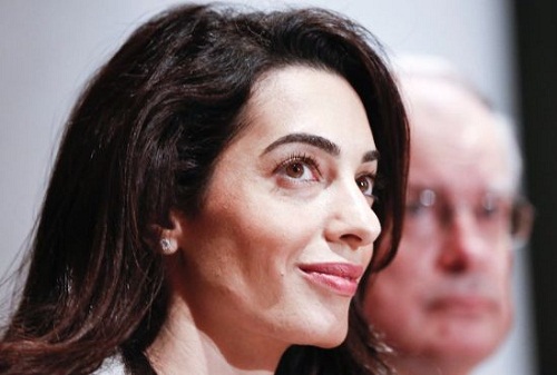 Amal Clooney ilman meikkiä 5