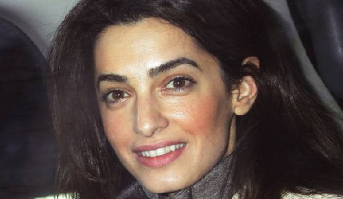 Amal Clooney ilman meikkiä 7