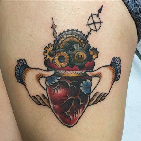 Claddagh Heart and clockwork tatuointisuunnittelu