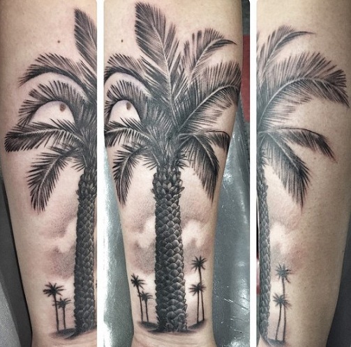 Realistinen Palm Tree Tattoo