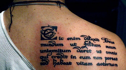 Filosofiset latinalaiset tatuointimallit