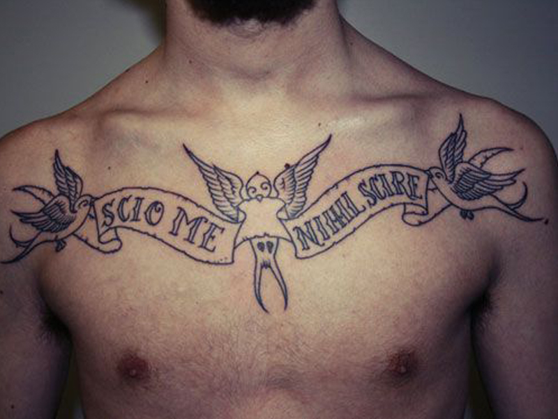 Tyylikkäitä latinalaisen tatuoinnin malleja ja ideoita