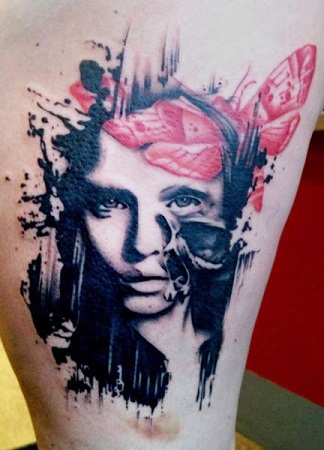 Abstrakti muotokuva tatuointi