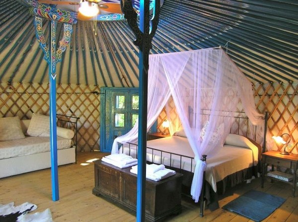 yurt tuscany glampen himmelssäng komfort