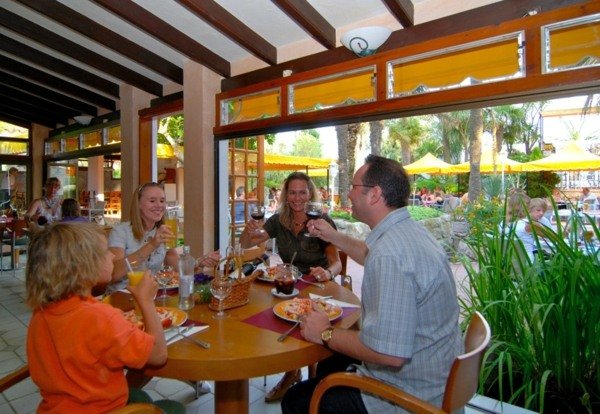 Familjeplanering äventyr camping plats Spanien