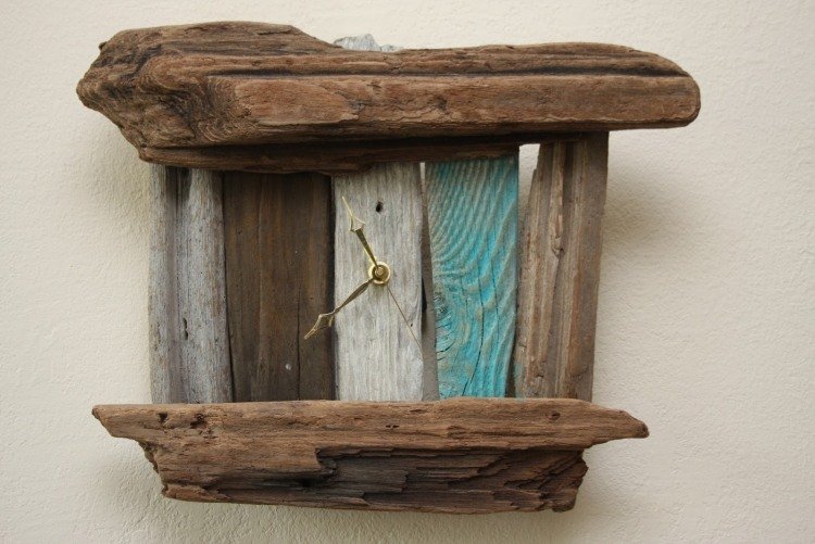 drivved klocka väggdekoration hus sommarlook