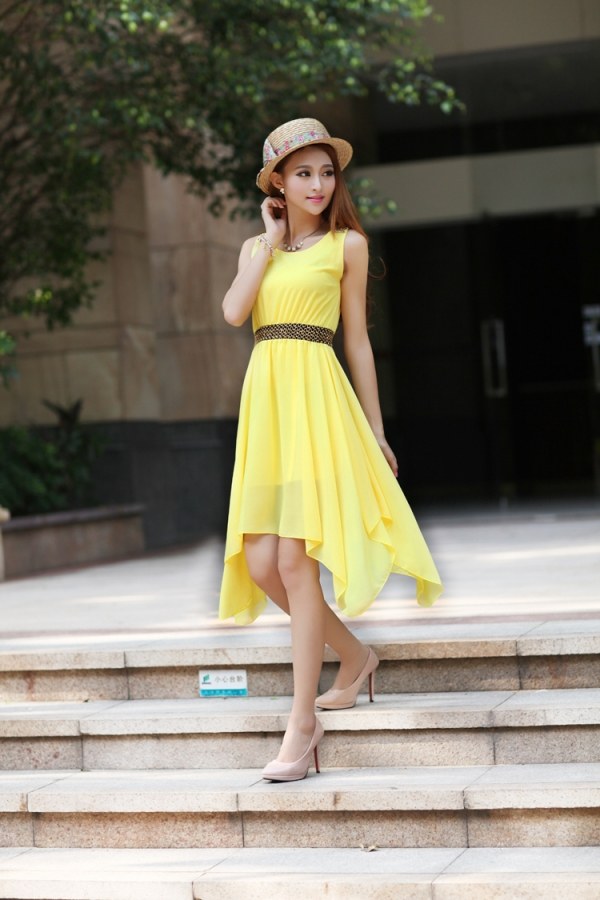 2014-sommar-mode-gul-klänning-asymmetrisk-chic