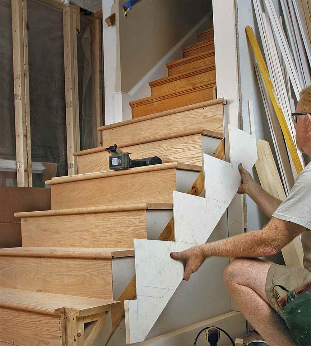 DIY -projekt renovera trappor med laminat eller klipp ut träpaneler själv