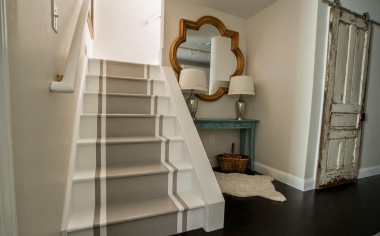 Renovera trappan-målar-idéer-gör-det-själv-grå-vita-steg-golv-svart-dekoration