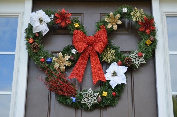 tinker dörrkrans för jul tre design julstjärna vitt rött band tannengruen