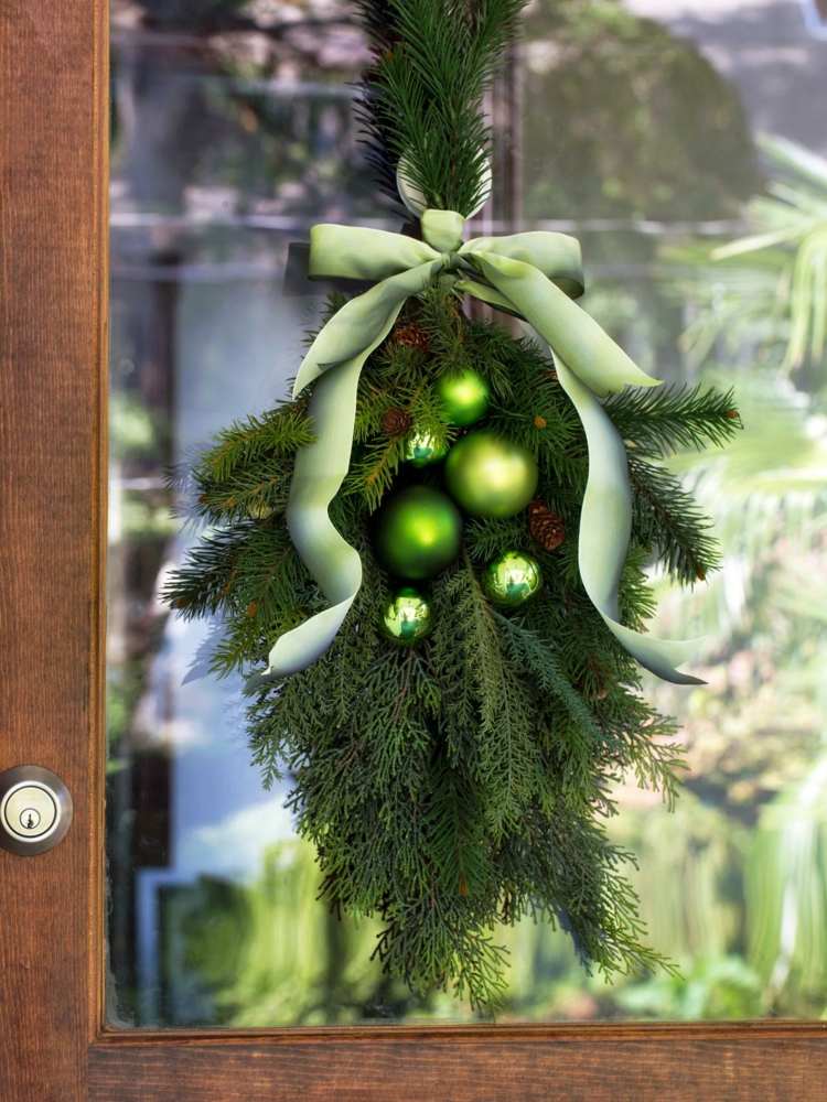 dörrkrans för jul tinker arrangemang smycken utomhus gröna bollar