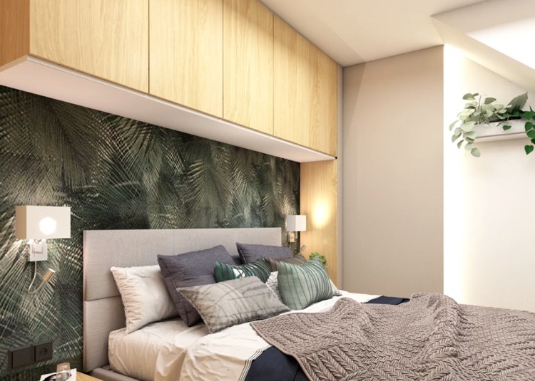 tropisk tapet i det lilla sovrummet - skåp över sängen för mer förvaringsutrymme