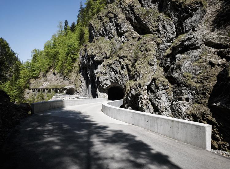 tunnel-alperna-oesterreich-schaufelschluchtbruecke-rock-rocks-mountainsjpg
