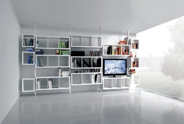 Puristiskt interiör-integrerat TV-in bibliotek modulärt