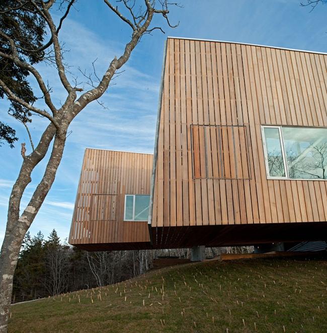 Enfamiljshus Två-skrov Kanadakusten Vertikala träplanke Fasaddesignidéer
