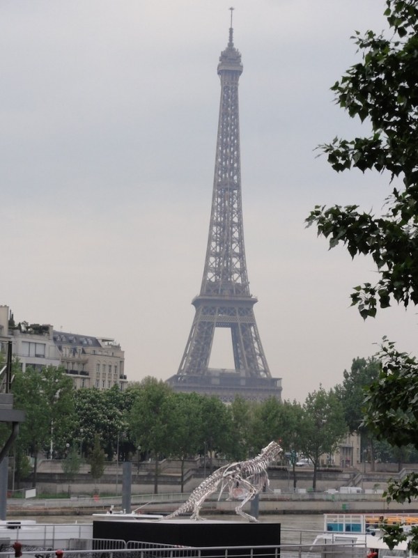 Modern konstinstallation Paris-Philippe Pasqua Design