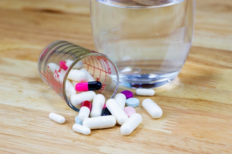 cancerläkemedel och tyrosinkinesishämmare intermittent hög dos effektiv för tumörer