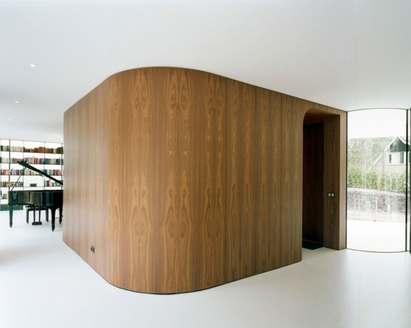 kreativ trävägg interiör-minimalistisk inredning