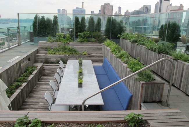 Örträdgård takterrass frukost terrass utsikt över den tidigare takpoolen