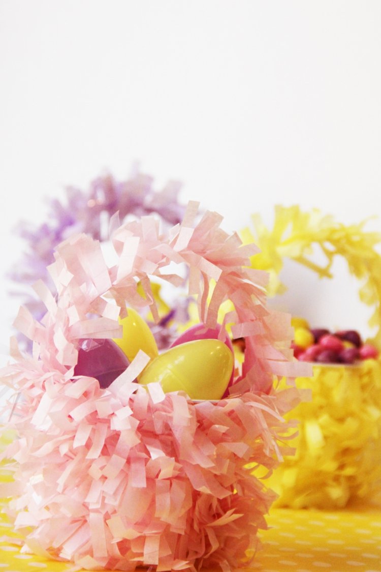 idéer för påskkorg mini-papper-plast-ägg-pastellfärger