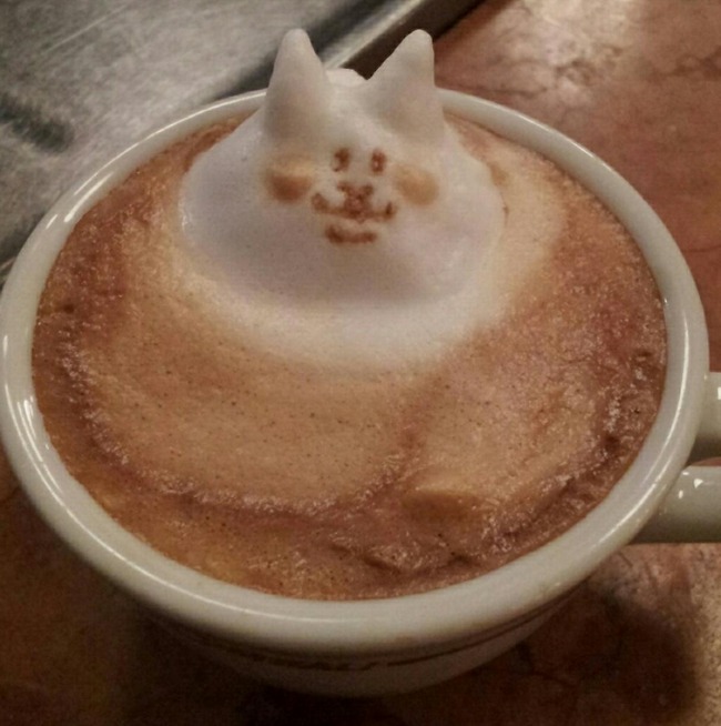 3d latte art kazuki yamamoto baksmälla leende kaffeskum