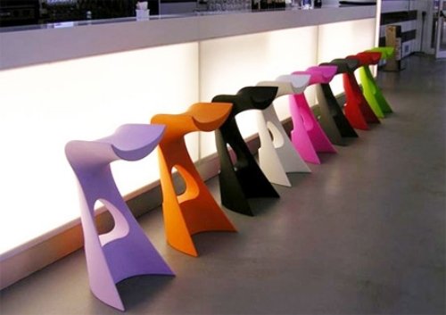idéer för designer pall ovanlig form barstol färgglada
