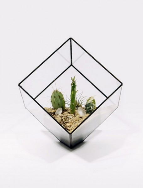 skluptural-modern-blomma-låda