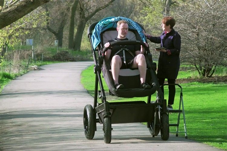 Barnvagnstest föräldrar-ifrågasättande-komfort-stora-barn-vagn